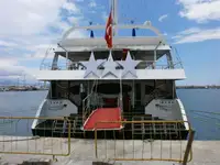 Kapal feri untuk dijual
