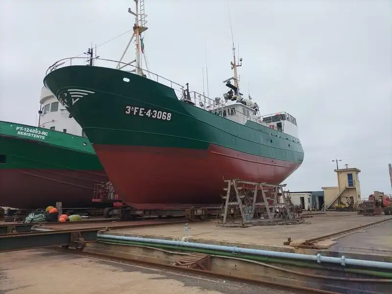 Kapal pukat untuk dijual