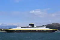 Kapal feri dijual