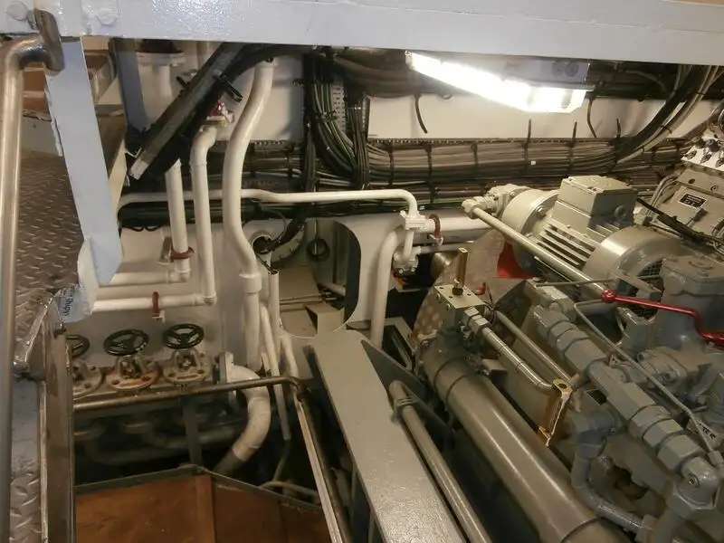 Kapal kontainer untuk dijual