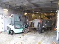 Kapal pendarat, tank untuk dijual
