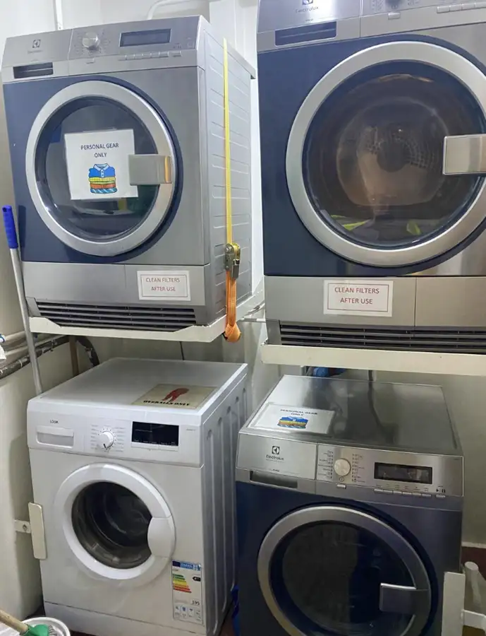 Kapal keruk untuk dijual