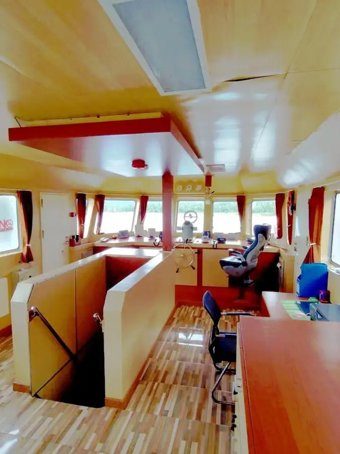 Kapal tunda untuk dijual