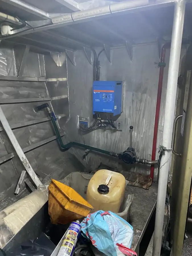 Kapal kru untuk dijual