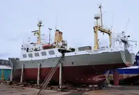 Kapal penelitian untuk dijual