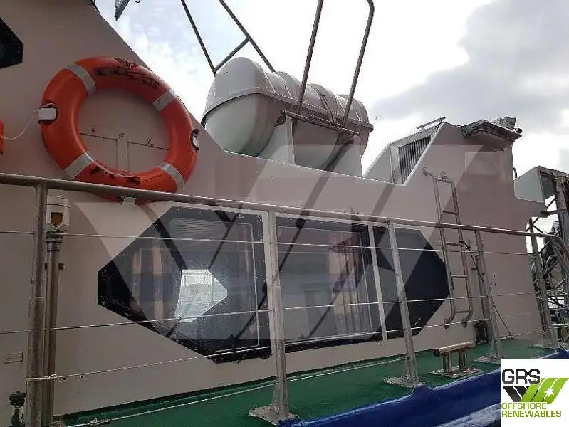 Tongkang akomodasi untuk dijual
