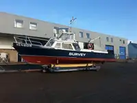 Kapal survei dijual