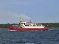 Kapal penelitian untuk dijual