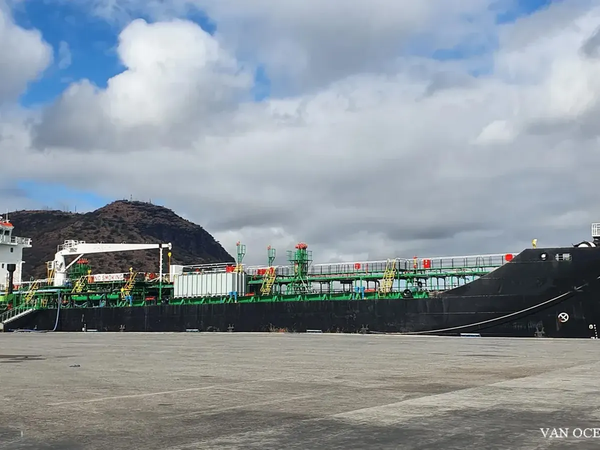 Kapal tanker minyak/kimia untuk dijual