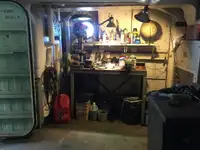 Kapal pendarat, tank untuk dijual