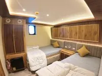 Yacht untuk dijual