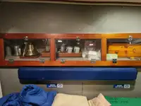Sekoci penyelamat untuk dijual
