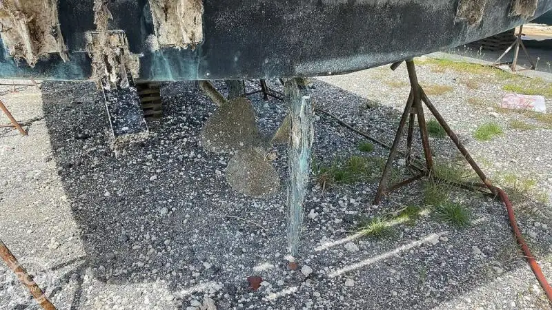 Kapal pesiar untuk dijual