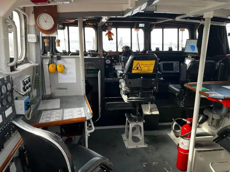 Kapal kru untuk dijual