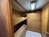 Kapal kru untuk dijual