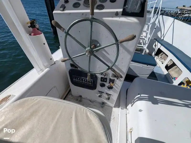 Kapal pesiar-feri untuk dijual