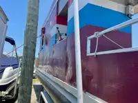 Ponton untuk dijual