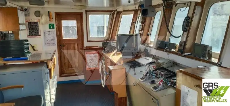 Kapal survei untuk dijual