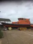 Kapal kru untuk dijual