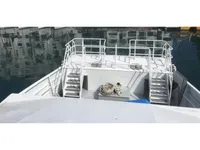 Kapal kru untuk dijual