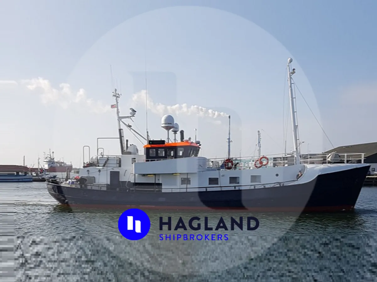 Kapal penangkap ikan untuk dijual