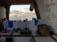 Kapal feri untuk dijual