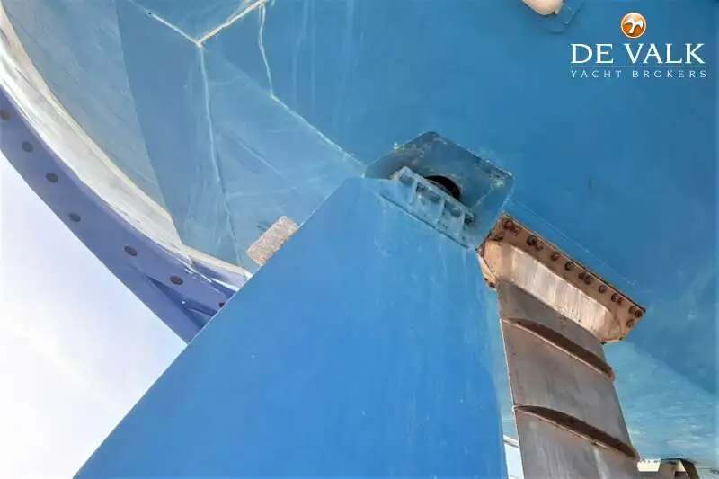 Kapal layar hidrofotil untuk dijual