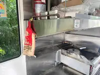 Katamaran untuk dijual