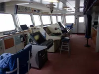 Kapal penelitian untuk dijual