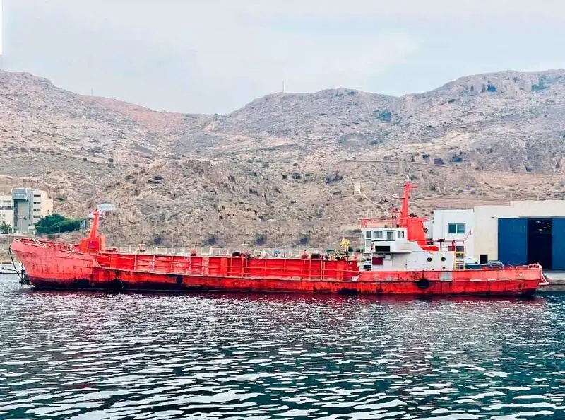 Kapal kontainer untuk dijual
