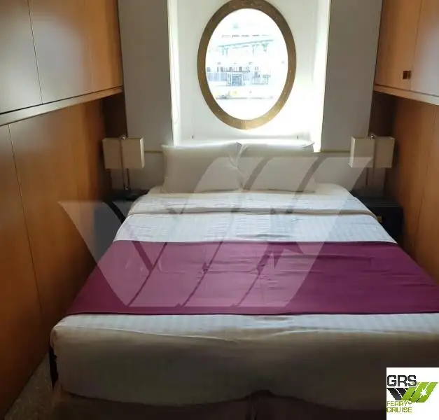 Kapal pesiar untuk dijual