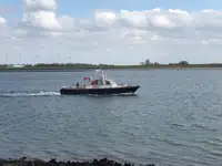 Kapal patroli untuk dijual