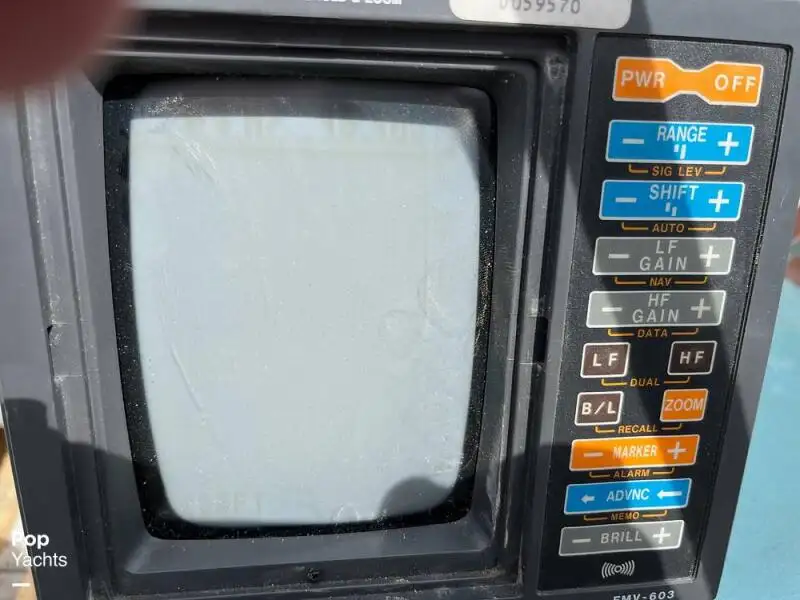 Sekoci penyelamat untuk dijual