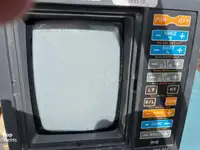 Sekoci penyelamat untuk dijual