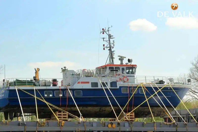 Kapal feri untuk dijual