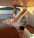 Kapal pesiar untuk dijual