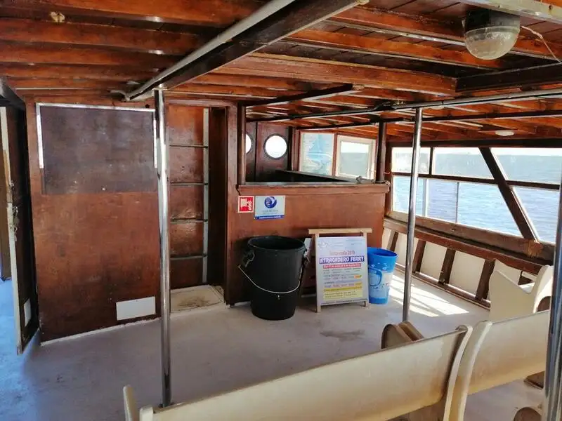 Kapal penumpang untuk dijual