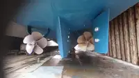 Kapal feri dijual