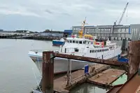 Kapal pesiar untuk dijual