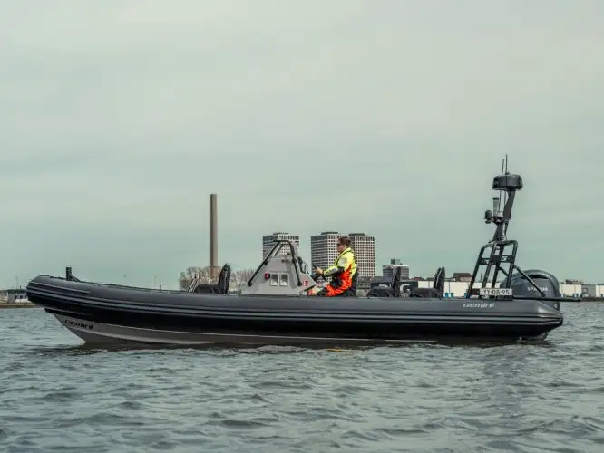 Perahu karet kaku untuk dijual