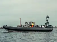 Perahu karet kaku untuk dijual