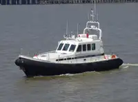 Kapal survei dijual