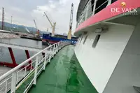 Kapal feri untuk dijual