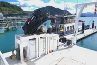 Katamaran untuk dijual