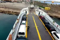 Kapal feri untuk dijual