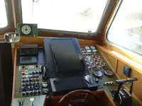 Kapal patroli untuk dijual