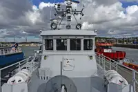 Kapal patroli untuk dijual