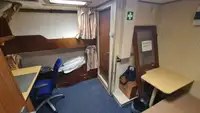 Kapal suplai untuk dijual