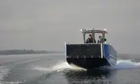 Kapal penyelamat untuk dijual