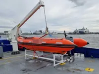 Kapal kru untuk dijual